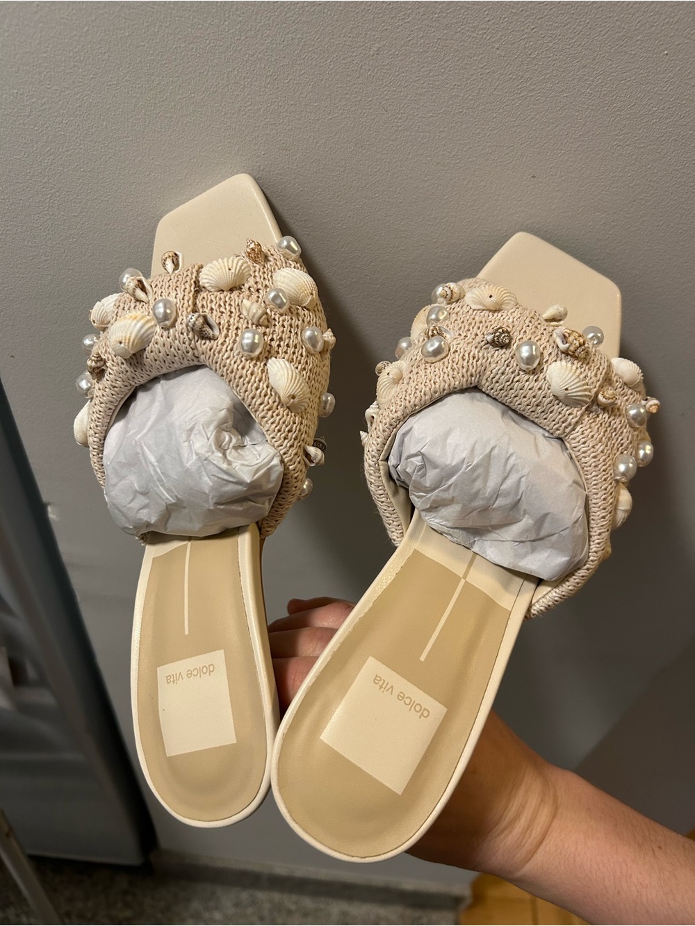 Dolce Vita Tylah Oatmeal Shell Sandal Heels